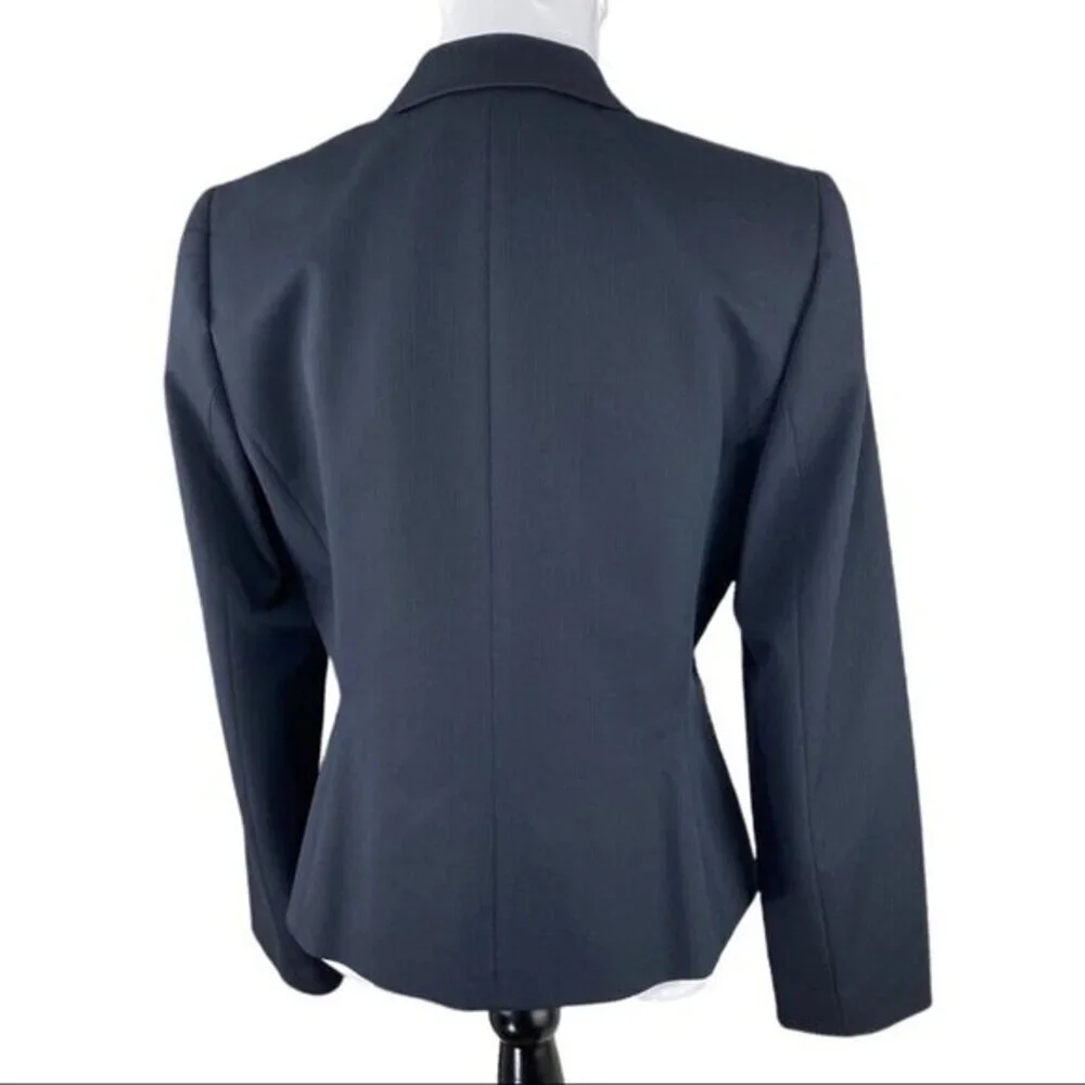 Tahari Arthur S Levine Women Navy Blue Pinstripe Two Button Blazer Jacket Size 8